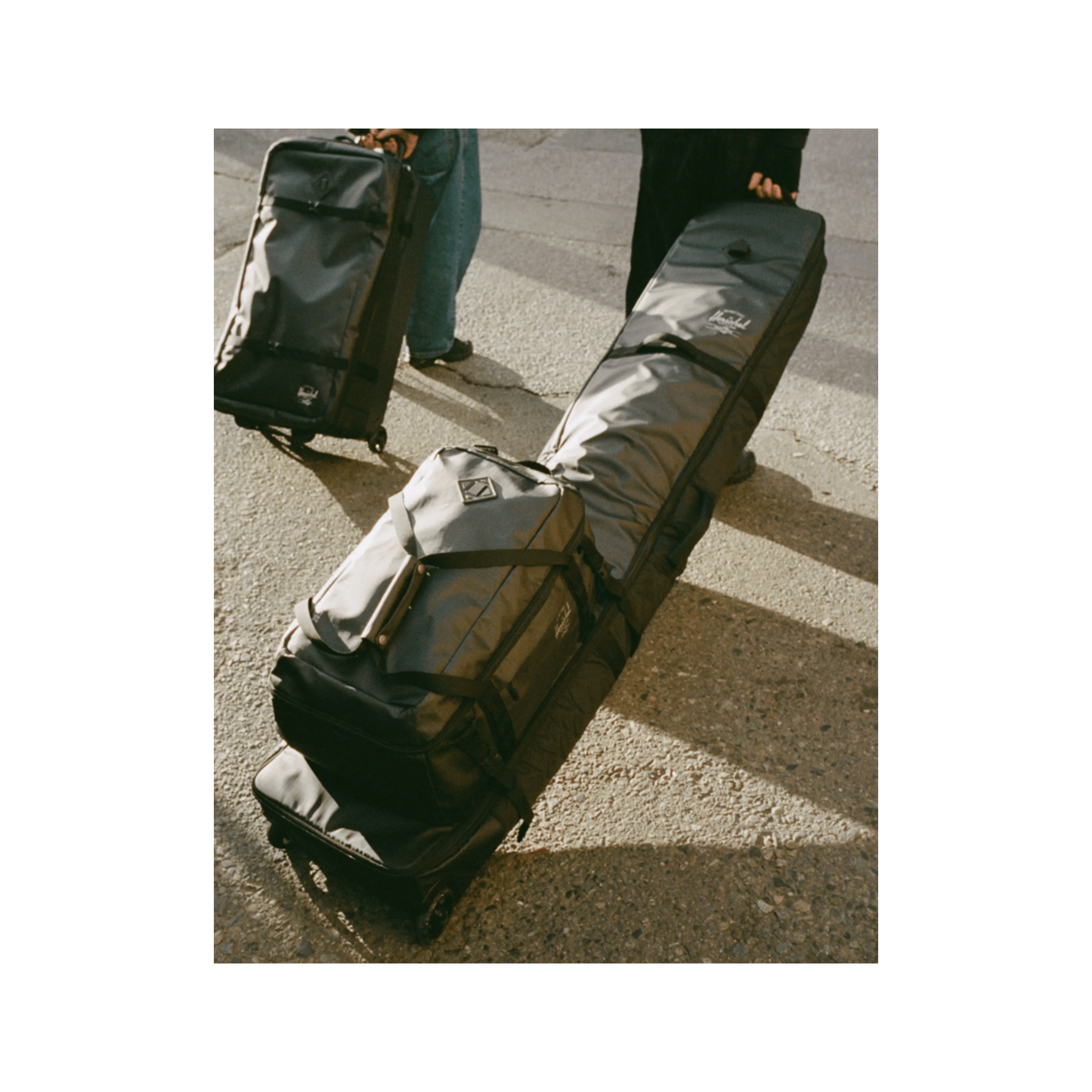 Herschel Snow Roller Bag - 7B Boardshop
