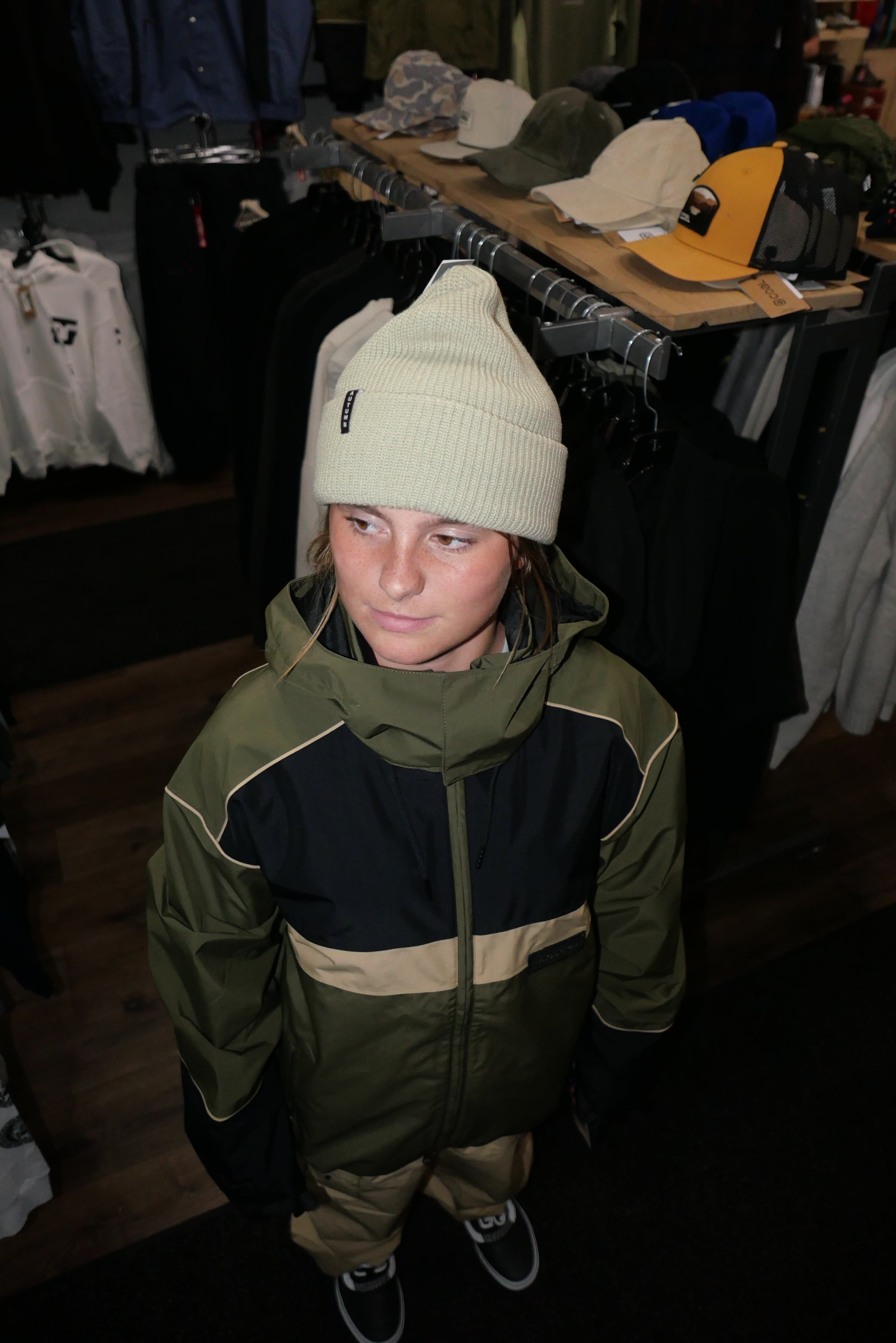 7B BOARDSHOP SANDPOINT IDAHO SNOW AND SKATE – 7B Boardshop